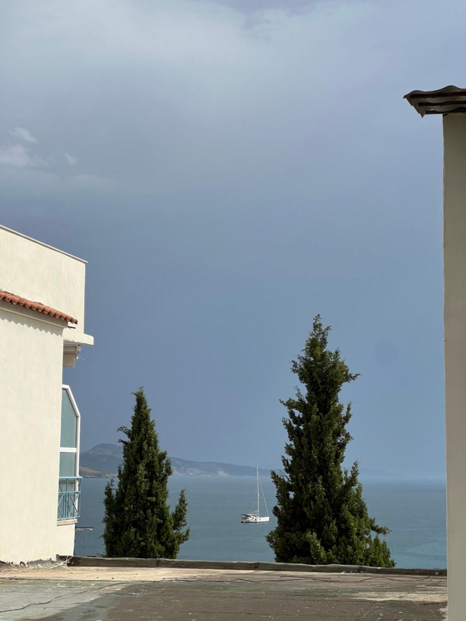 Helios Rooms Sarandë Exterior foto